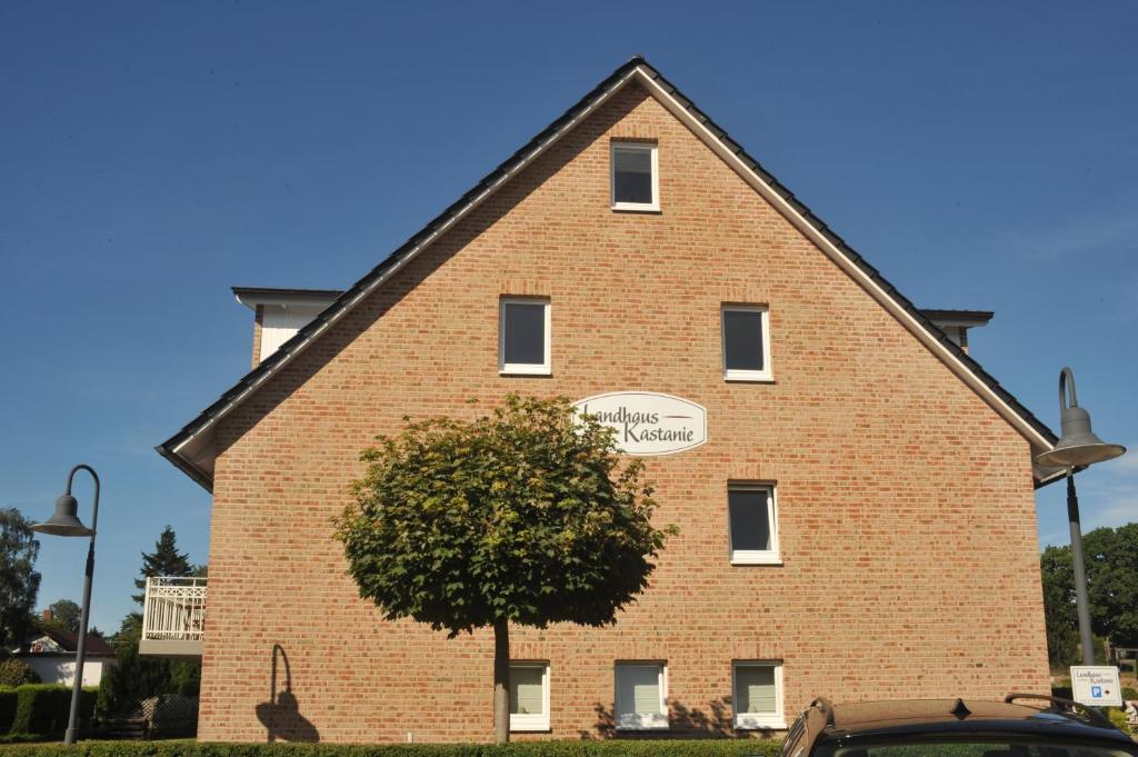 Hotel Und Landhaus 'Kastanie' Hamburg Exterior photo